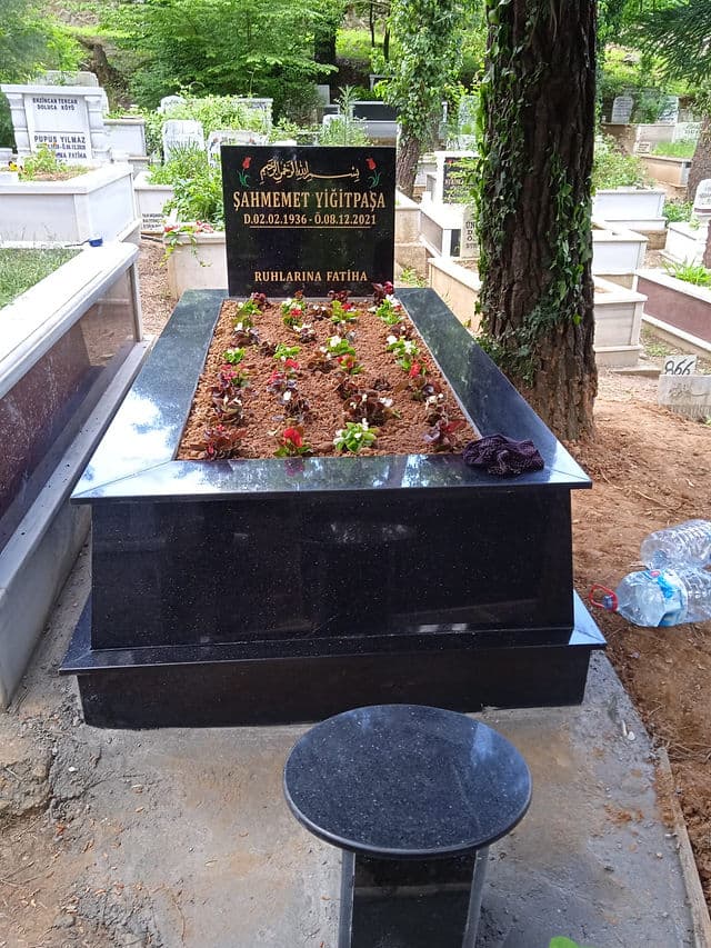 Tek Kişilik Granit Mezar