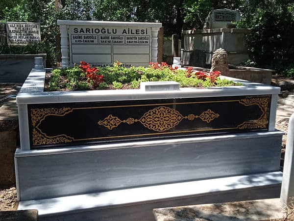 Çift Kişilik Özel İşlemeli Granit Mezar