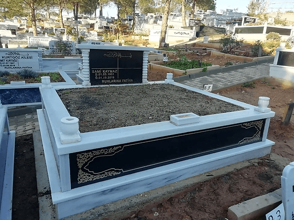 Çift Kişilik İşlemeli Granit Mezar