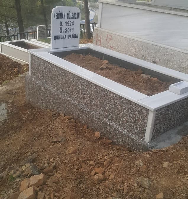 Tek Kişilik Mozaik Mezar